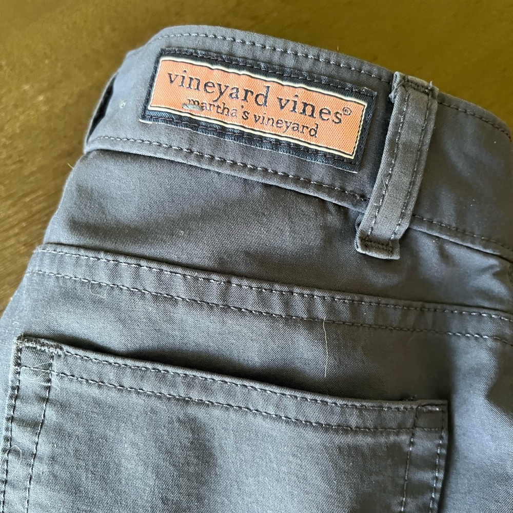 Vineyard Vines boys navy pants. Size 8.